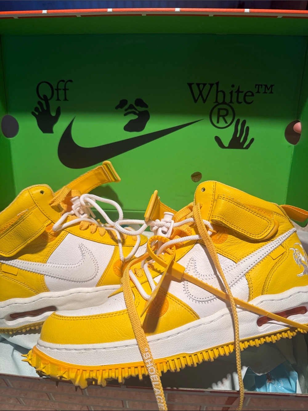 Nike Air Force 1 Mid SP Off-White Yellow DR0500-101 Size US 9